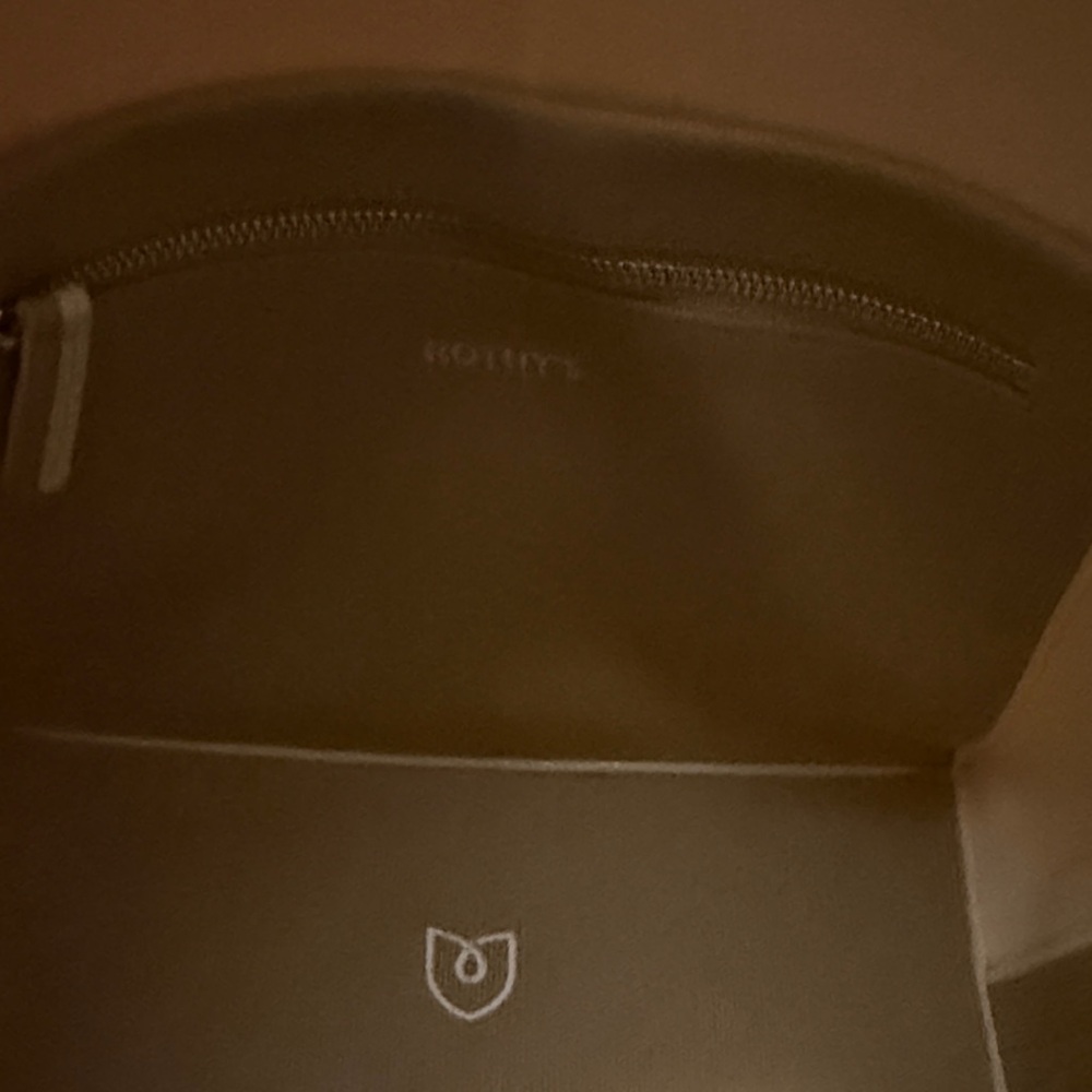 Rothy's Butter Yellow Shoulder Bag - Picture 2 of 6